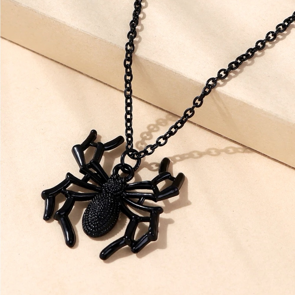 Black Spider Halloween Necklace New